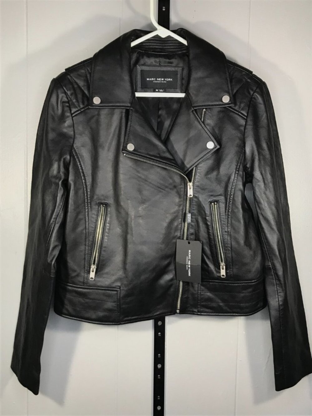 NWT Marc New York Andrew Marc Black Leather Biker Moto Jacket Zipper Pockets MD